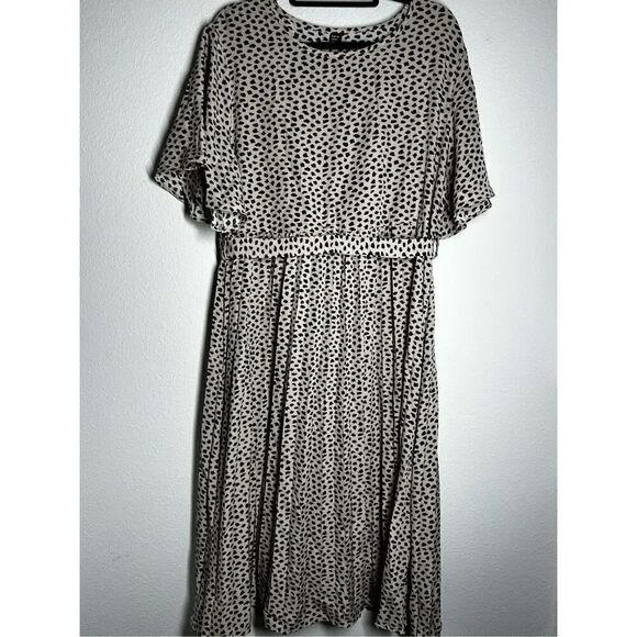 SHEIN Dresses & Skirts - Shein Curve Bohemian Graphic Print Butterfly Sleeve Belted Dress Sz 4X Pink